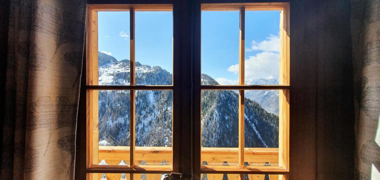 Auberge Le Mont-Gele Iserables Exterior photo